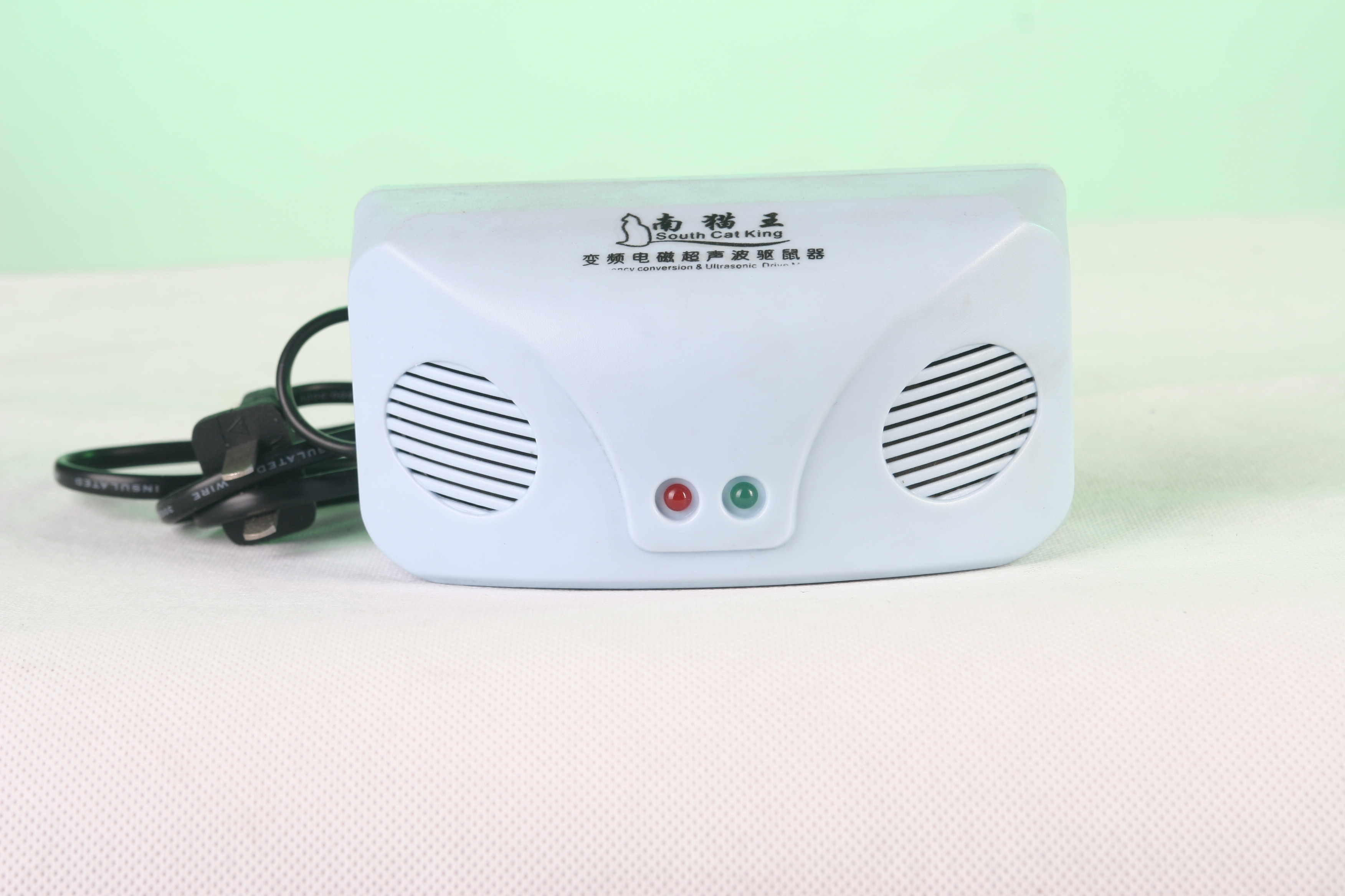 声波驱鼠器